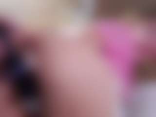 MaeBrowning's Live Sex Cam Show