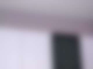 Live cam show with MaeBrowning - Blonde Hair Shaved Pussy on camtv