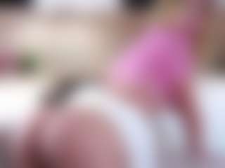 MaeBrowning's Live Sex Cam Show