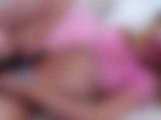 MaeBrowning's Live Sex Cam Show