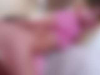 Live cam show with MaeBrowning - Camel Toe on googirlz