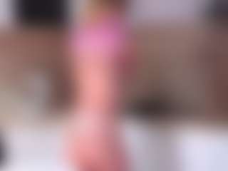 MaeBrowning's Live Sex Cam Show