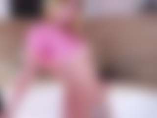Live cam show with MaeBrowning - Blonde Hair Petite on boobsie.com
