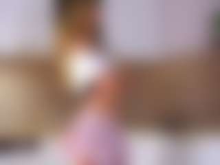 MaeBrowning's Live Sex Cam Show