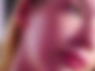 Live cam show with MaeBrowning - Striptease on Fapmatic.com
