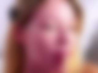 MaeBrowning's Live Sex Cam Show