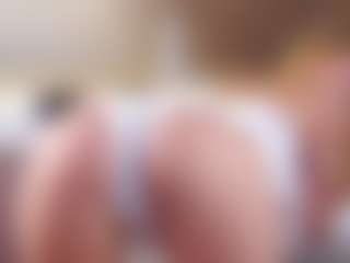 MaeBrowning's Live Sex Cam Show