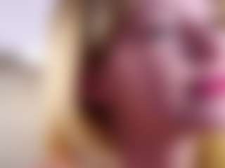MaeBrowning's Live Sex Cam Show