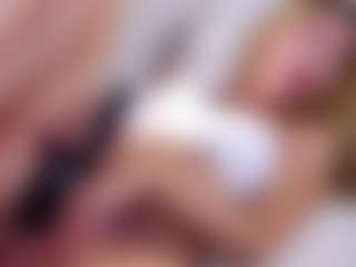 MaeBrowning's Live Sex Cam Show
