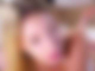 MaeBrowning's Live Sex Cam Show