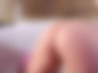 MaeBrowning's Live Sex Cam Show
