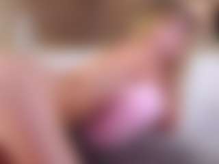 MaeBrowning's Live Sex Cam Show