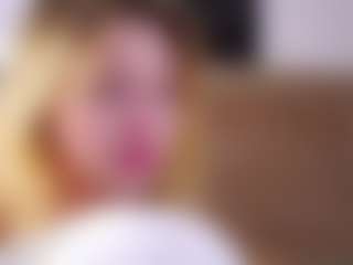 MaeBrowning's Live Sex Cam Show