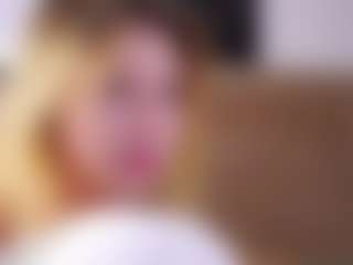 MaeBrowning's Live Sex Cam Show