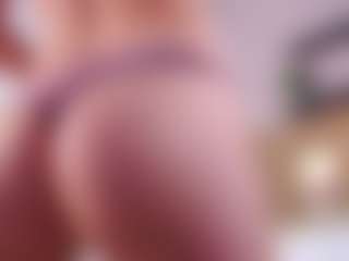 MaeBrowning's Live Sex Cam Show