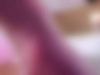 MaeBrowning's Live Sex Cam Show