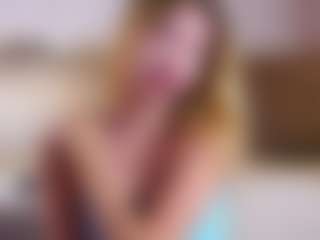 MaeBrowning's Live Sex Cam Show