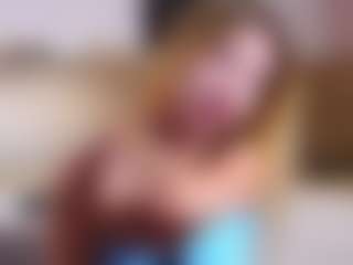 MaeBrowning's Live Sex Cam Show