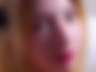 MaeBrowning's Live Sex Cam Show