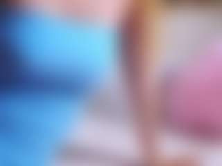 MaeBrowning's Live Sex Cam Show