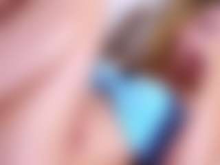 MaeBrowning's Live Sex Cam Show