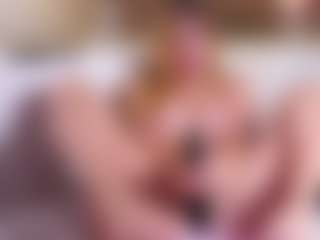 MaeBrowning's Live Sex Cam Show