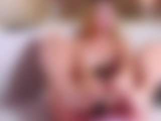 MaeBrowning's Live Sex Cam Show