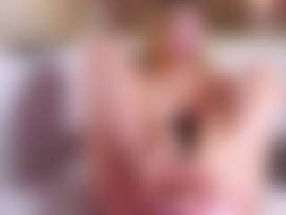 MaeBrowning's Live Sex Cam Show
