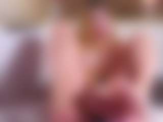 MaeBrowning's Live Sex Cam Show