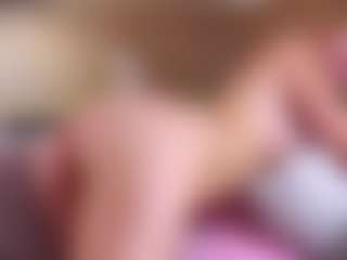MaeBrowning's Live Sex Cam Show