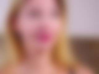 MaeBrowning's Live Sex Cam Show