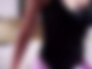 MaeBrowning's Live Sex Cam Show