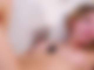 MaeBrowning's Live Sex Cam Show