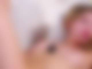 MaeBrowning's Live Sex Cam Show