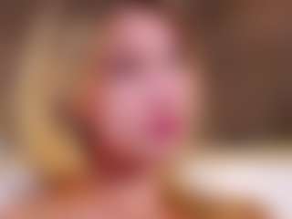 MaeBrowning's Live Sex Cam Show