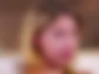 MaeBrowning's Live Sex Cam Show