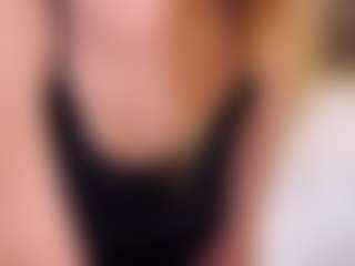 MaeBrowning's Live Sex Cam Show