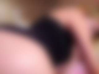 MaeBrowning's Live Sex Cam Show