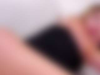 MaeBrowning's Live Sex Cam Show