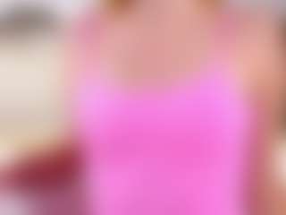 MaeBrowning's Live Sex Cam Show