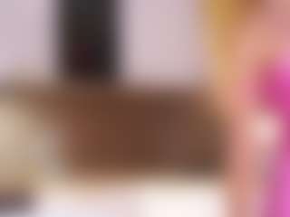 MaeBrowning's Live Sex Cam Show