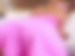 MaeBrowning's Live Sex Cam Show
