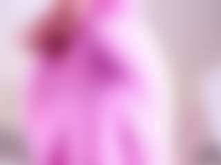 MaeBrowning's Live Sex Cam Show