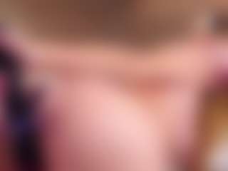 MaeBrowning's Live Sex Cam Show
