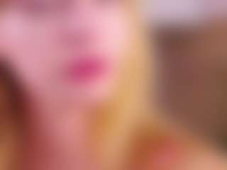 MaeBrowning's Live Sex Cam Show