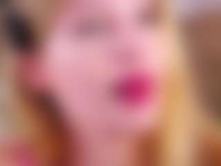 MaeBrowning's Live Sex Cam Show