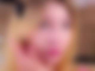 MaeBrowning's Live Sex Cam Show