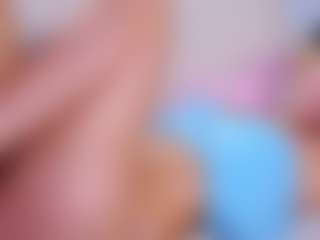 MaeBrowning's Live Sex Cam Show
