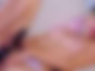 MaeBrowning's Live Sex Cam Show