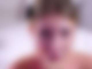 MaeBrowning's Live Sex Cam Show